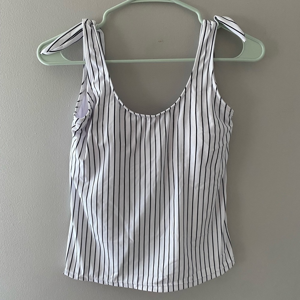 Beach Sissi white and navy striped tankini top